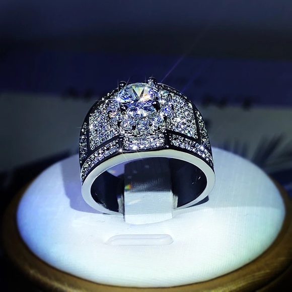 925 Sterling Silver Luxury White Engagement Ring Women Men Wedding - Picture 4 of 5